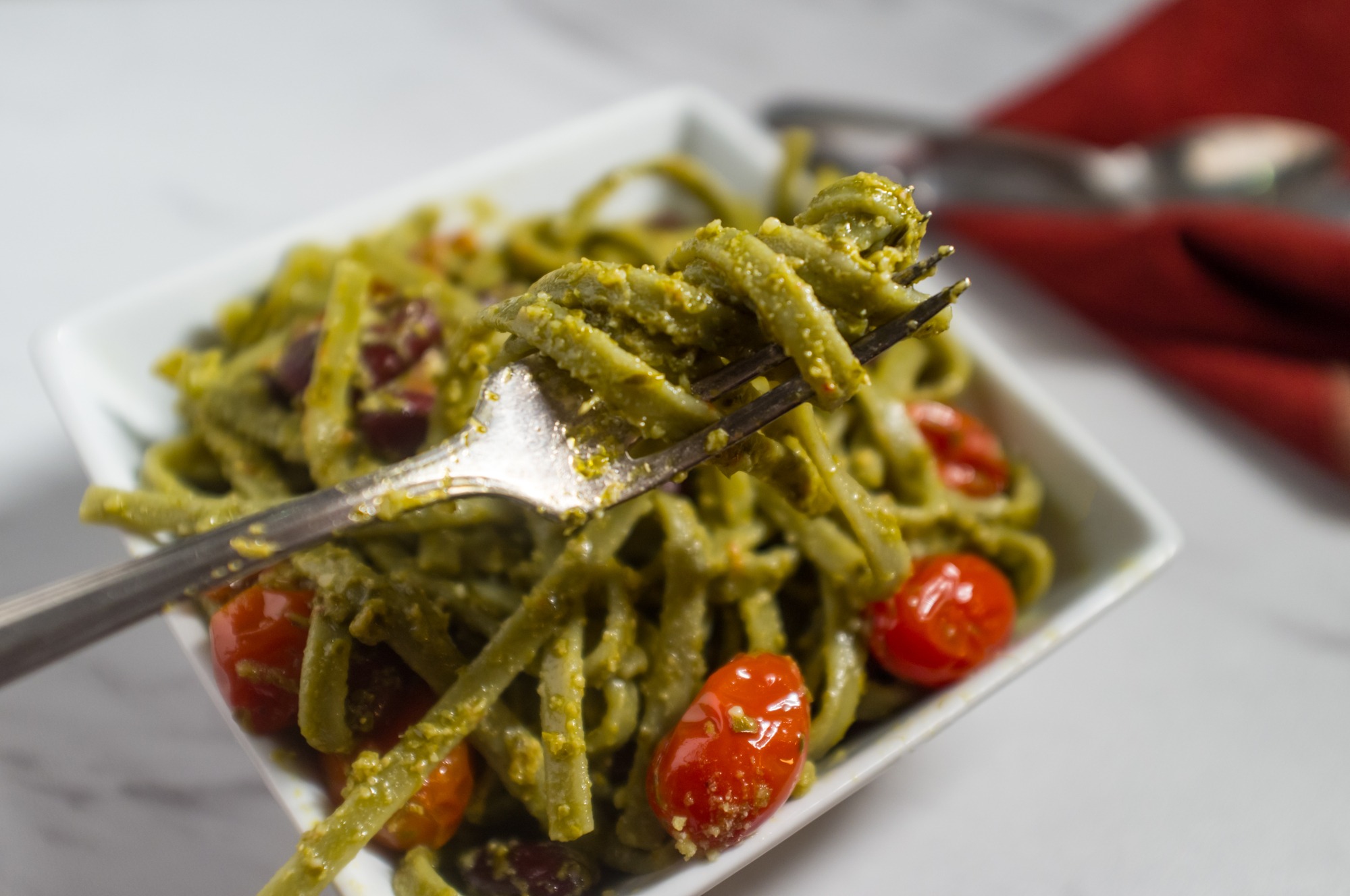 Vegan Linguine with Spinach Pesto