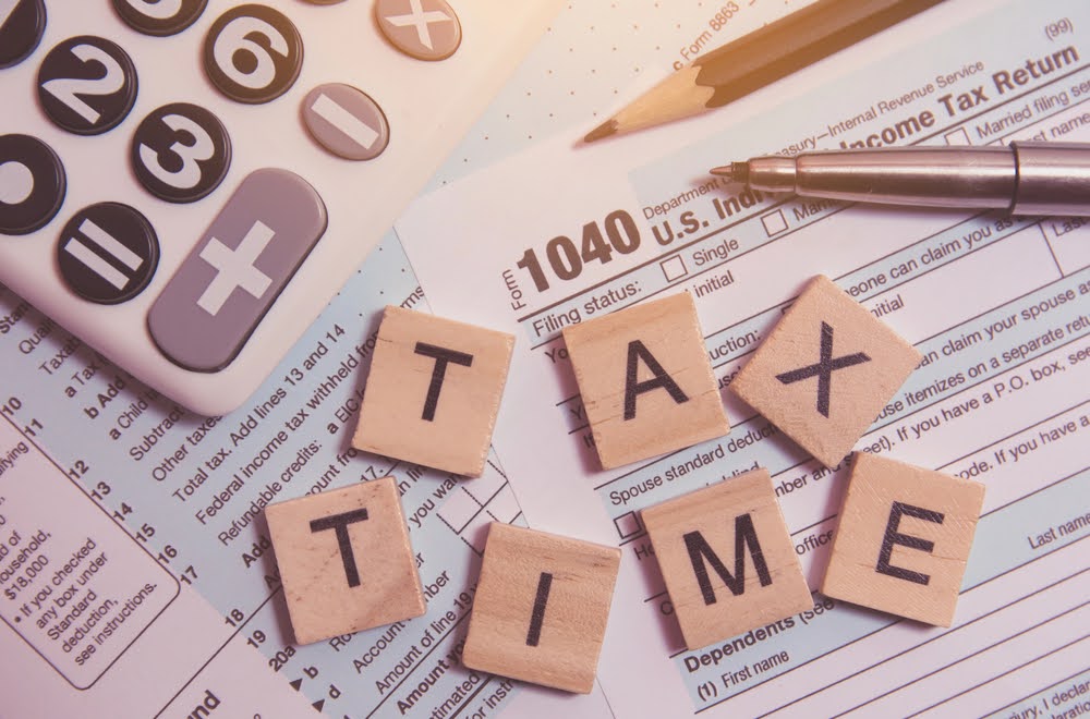 Financial experts analyze data on CCRC's aggregate medical expenditures to determine tax deduction eligibility for residents