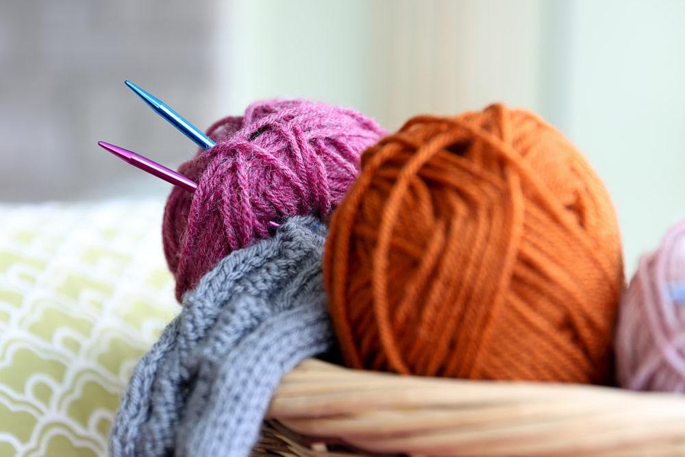 benefits of knitting for seniors