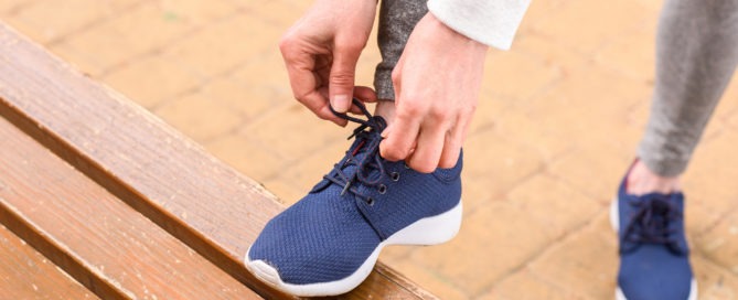 What Are The Best Walking Shoes For Seniors? 4 walking shoes for seniors